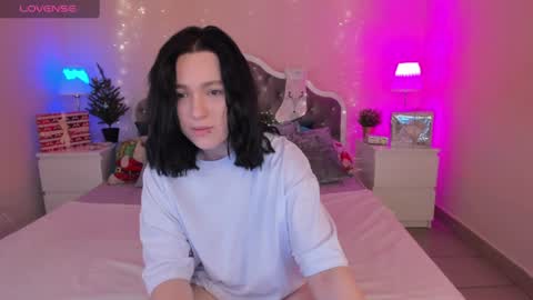 fiamoory online show from December 8, 1:46 am