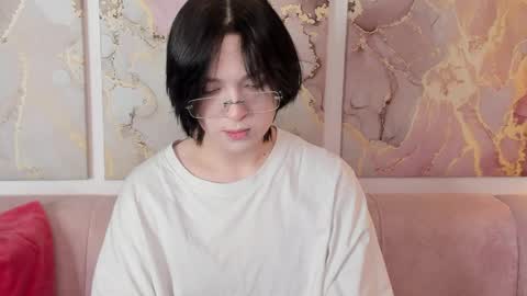 fiamoory online show from April 4, 1:26 am