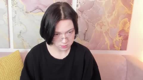 fiamoory online show from February 28, 2:44 am