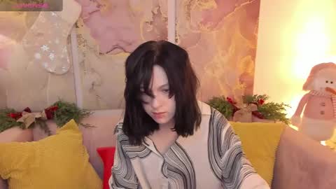 fiamoory online show from December 23, 2:56 am