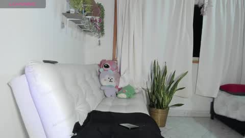 filletatouee online show from May 24, 2:10 am