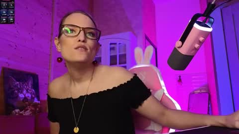 Lady online show from May 22, 6:50 pm