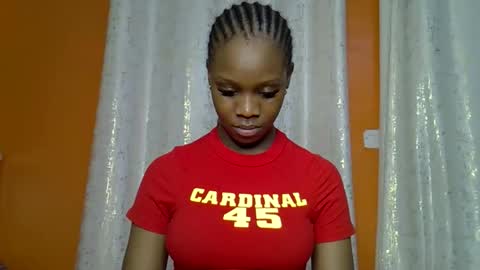 fine_queen12 online show from May 12, 7:31 pm