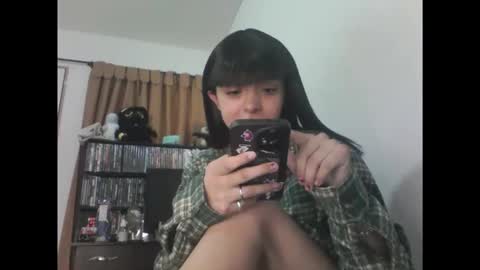 finnky1 online show from May 6, 11:42 pm