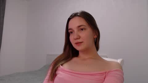 fireflies_fly_ online show from December 1, 7:38 pm