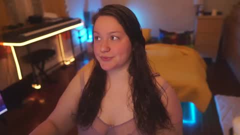 Lio Roxy online show from November 8, 6:29 am