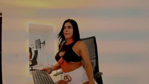 fitnessmommyy online show from September 26, 3:53 pm