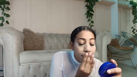 Flavia online show from February 8, 7:17 pm