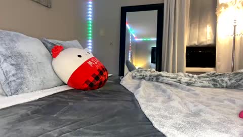 Roxy online show from December 17, 11:16 pm