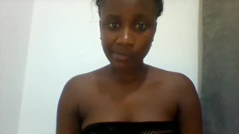 flirty_arrya online show from April 7, 7:05 pm