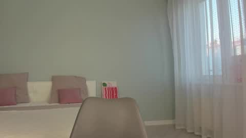 Mona online show from October 18, 12:46 am