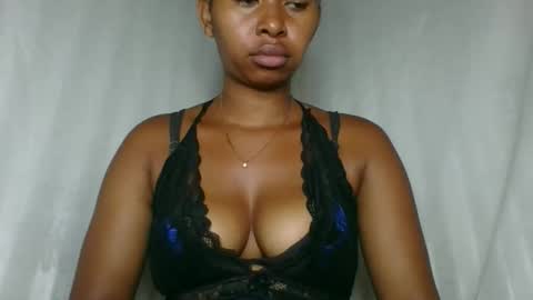 florencia011 online show from December 22, 3:20 am