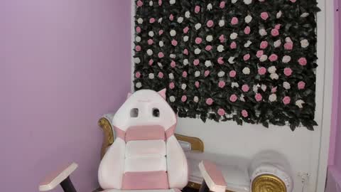 Snapshot of flower_dulce chatting on December 30, 12:20 pm Dulce online show from December 30, 12:20 pm
