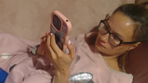 Snapshot of flowercandydoll chatting on October 14, 5:04 pm say meow and send tip online show from October 14, 5:04 pm