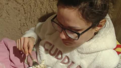 Snapshot of flowercandydoll chatting on January 30, 10:08 pm say meow and send tip online show from January 30, 10:08 pm