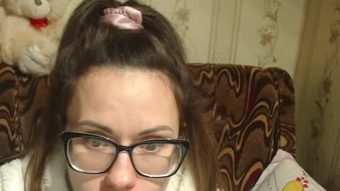 Snapshot of flowercandydoll chatting on February 26, 9:29 pm say meow and send tip online show from February 26, 9:29 pm