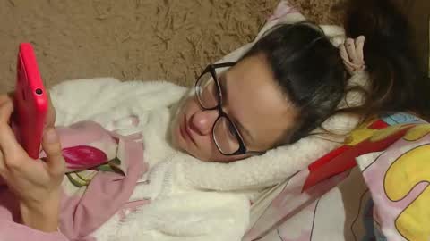 Snapshot of flowercandydoll chatting on January 26, 2:03 am say meow and send tip online show from January 26, 2:03 am
