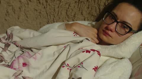 Snapshot of flowercandydoll chatting on February 13, 2:23 am say meow and send tip online show from February 13, 2:23 am