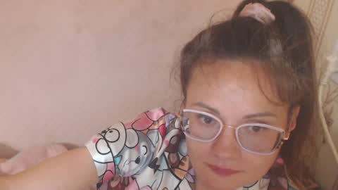 say meow and send tip  online show from May 17, 5:23 pm