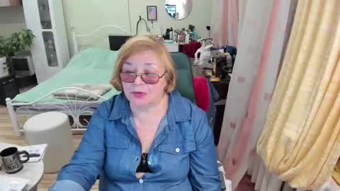 Flowerlower online show from March 25, 5:27 pm