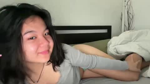 flowerlvr online show from February 4, 5:55 pm