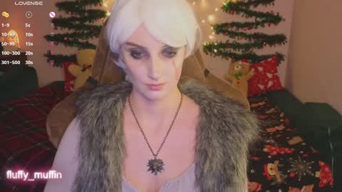 Snapshot of fluffy_muffin3 chatting on December 20, 7:17 pm Agatha online show from December 20, 7:17 pm