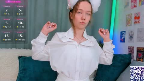 Polly online show from January 17, 8:33 pm
