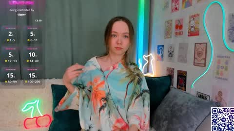 Polly online show from January 30, 9:36 pm