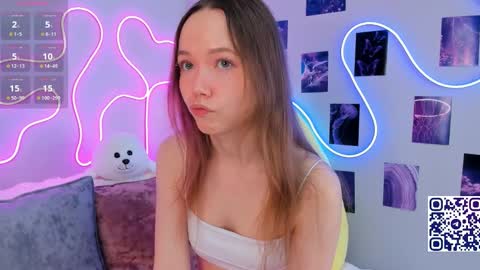 Polly online show from March 8, 7:07 pm