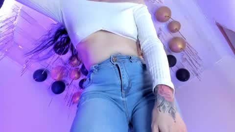 lia online show from May 24, 7:02 pm