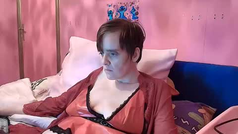 mysteriousEva online show from November 9, 6:37 pm