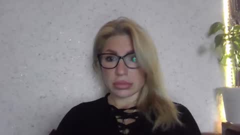 fox_red_lady7 online show from November 6, 9:04 am