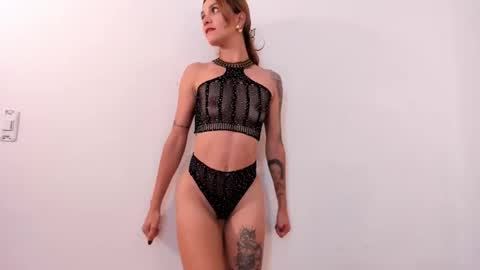 MeganFoxxy online show from May 16, 12:02 am