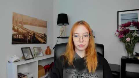 Sonya online show from May 18, 5:24 am