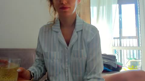 Foxy online show from May 25, 1:04 am