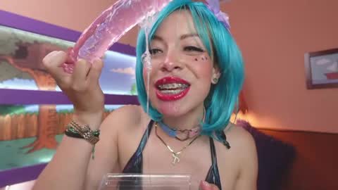 Miss Evans online show from May 13, 6:46 pm