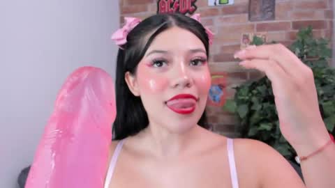 Loren online show from May 7, 11:25 am