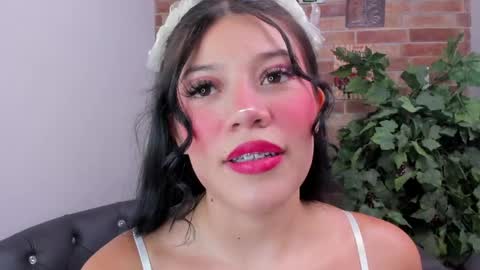 Loren online show from May 25, 11:09 am