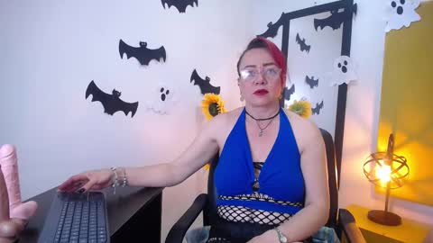 Foxy miilf online show from November 1, 12:53 pm