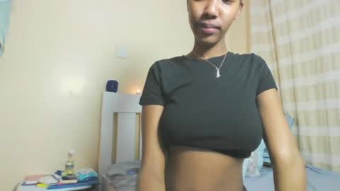foxyatmidnite online show from June 28, 12:17 am