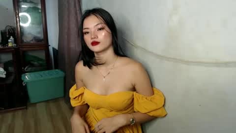 foxygoddess19 online show from January 4, 4:01 am