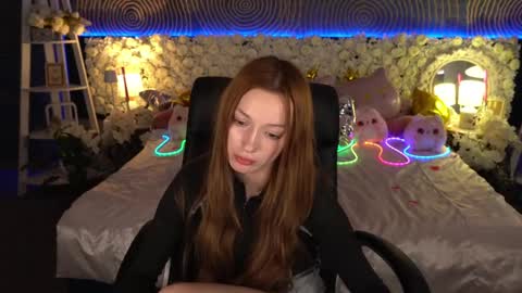 Maya online show from May 9, 3:03 pm