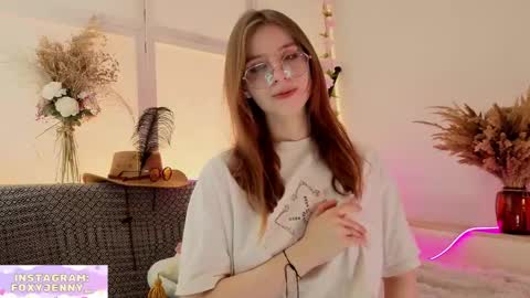 foxysecret_ online show from April 30, 6:35 pm