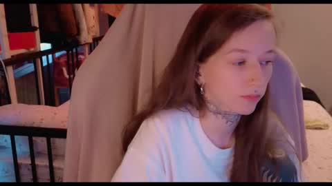 fran_bow online show from May 22, 2:59 pm