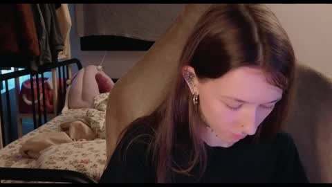 fran_bow online show from May 14, 3:07 pm