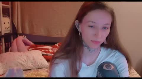 fran_bow online show from May 26, 6:40 pm