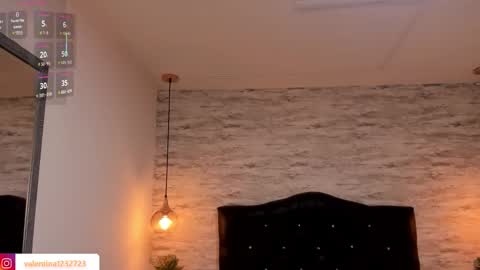          online show from December 3, 3:20 am