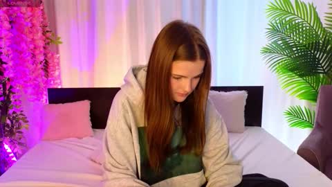 Marybrown eye Katy gray eye online show from March 11, 7:12 am