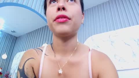 franchesca_de_luca online show from December 12, 9:15 pm