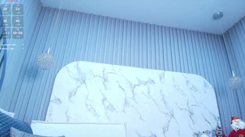 franchesca_de_luca online show from December 18, 9:29 pm